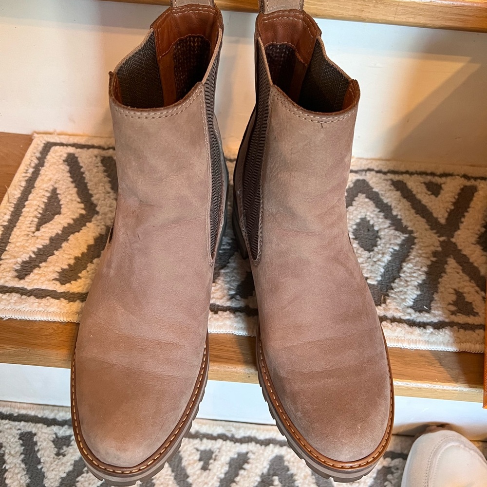 Timberland Boot. Like New. - image 4